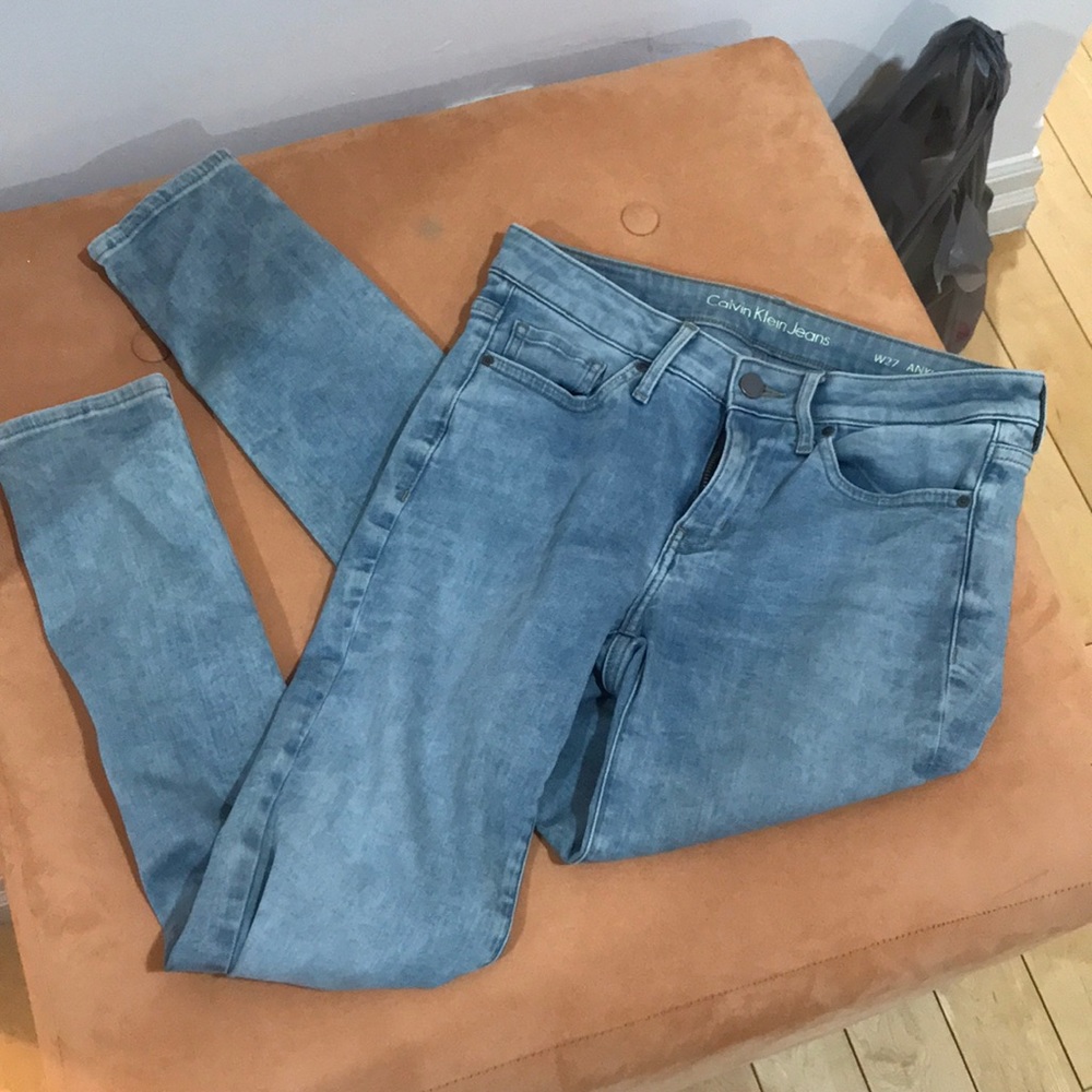 Calvin Klein cropped jeans !